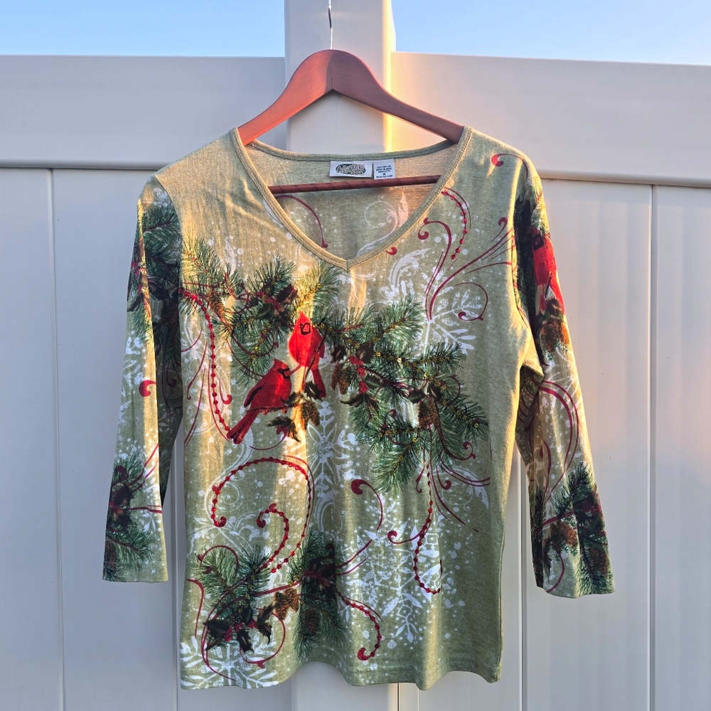 Collections Etc. Y2K Style Cardinal Bird Christmas T-Shirt with Sequins | Small